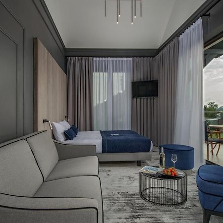 Gniecki Hotel & Restaurant - Hotel Hrubieszow Buitenkant foto