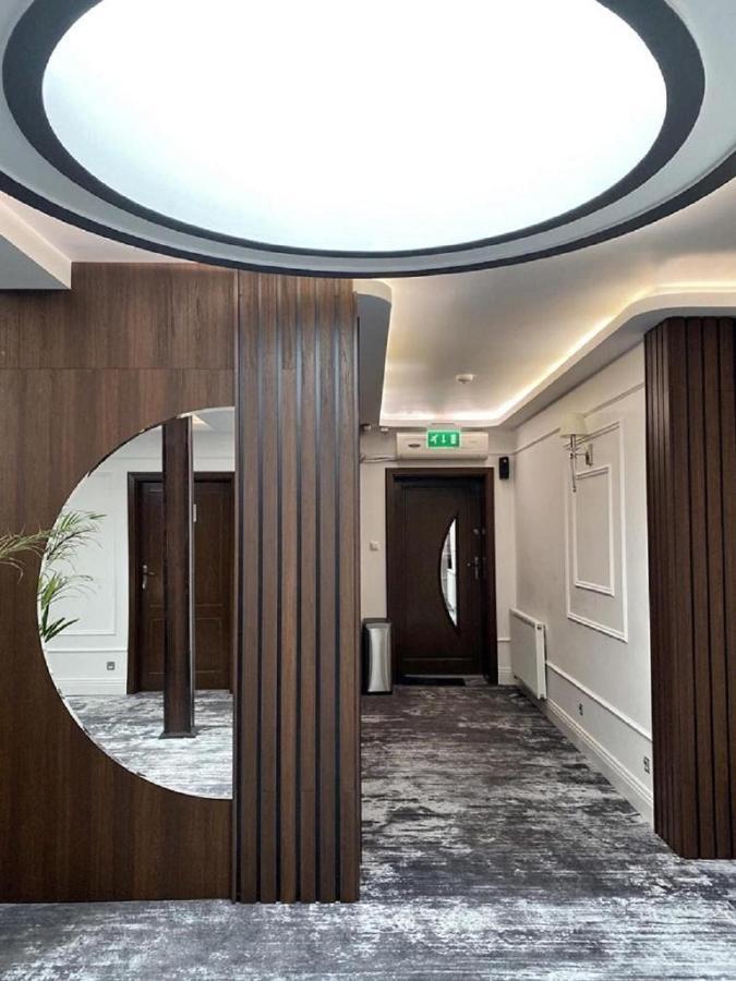 Gniecki Hotel & Restaurant - Hotel Hrubieszow Buitenkant foto