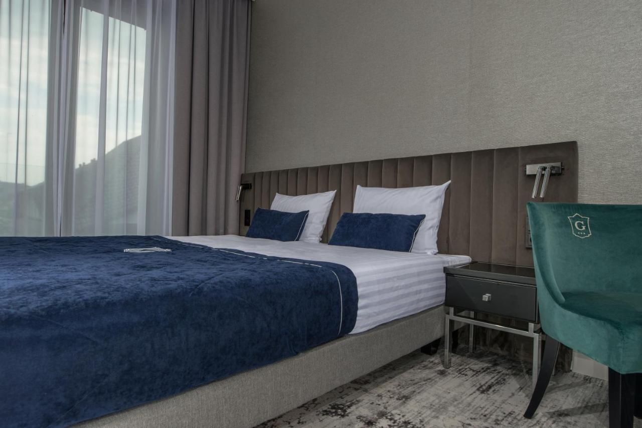 Gniecki Hotel & Restaurant - Hotel Hrubieszow Buitenkant foto