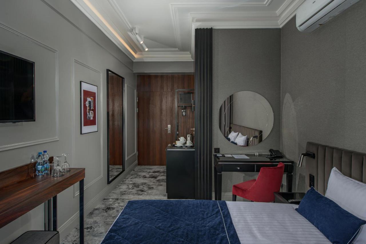 Gniecki Hotel & Restaurant - Hotel Hrubieszow Buitenkant foto